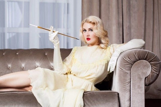 Smoking Valentine High Glamour Extendable Cigarette Holder – Red, Pink & Rose | Audrey - Inspired Glam for Halloween & Everyday Chic - Utopiat