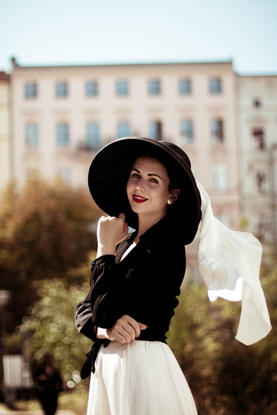Miu Oversized Holiday Black Straw Hat - Utopiat