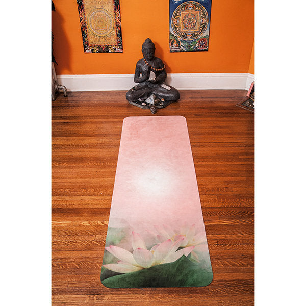 UTOPIAT's Altruistic Lotus - the premium eco yoga mat - Utopiat