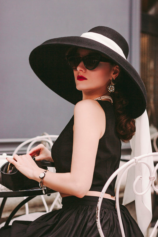 Holly Oversized Wool Hat Inspired By BAT (Rental) - Utopiat